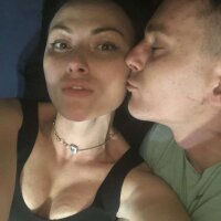 Elaine_Flover's Offline Chat Room