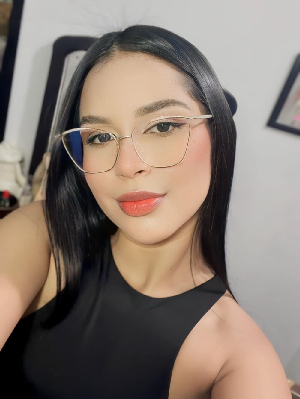 halley5_ live cam model at StripChat