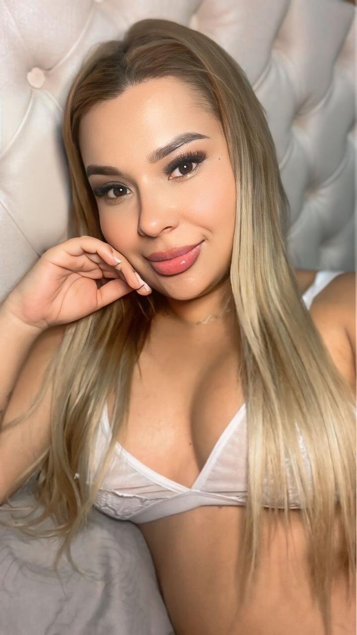 Sophiia_Rose_