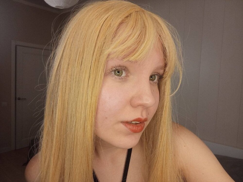 6livesex.com ronnietramel livesex profile in english cams