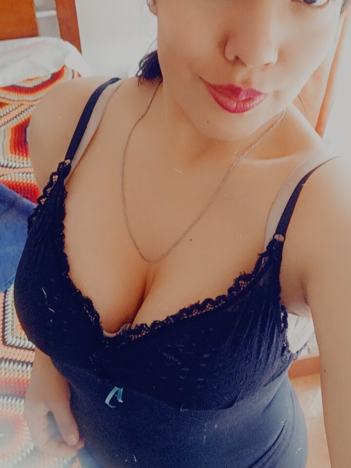 Live sex webcam photo for victoria_28_ #279430329