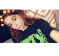 TaylorFox69's Offline Chat Room