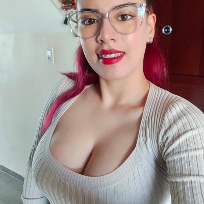 julianne_adams from stripchat