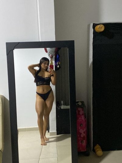 Profile and Statistics for Valeri_Mosquera_ on StripChat