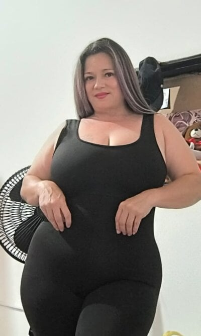Genesis4u Female Colombianmature Online Webcam Porn