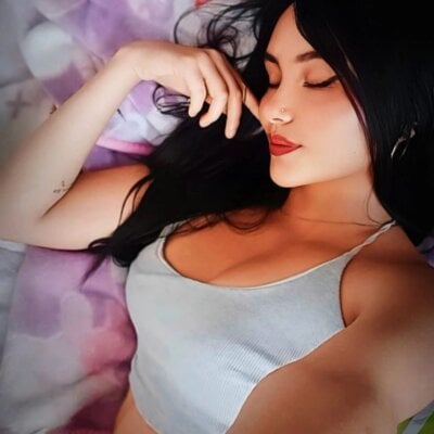 Megan_jones3 Female Smalltitslatin Chat Webcam