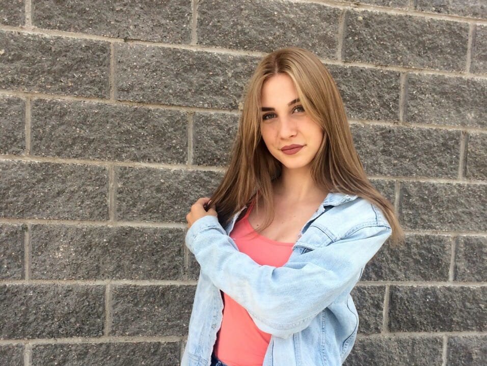 BEVERLY_VISTA Cam Model Free Live Sex Show & Chat Stripchat