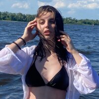 AliceJayms' Offline Chat Room