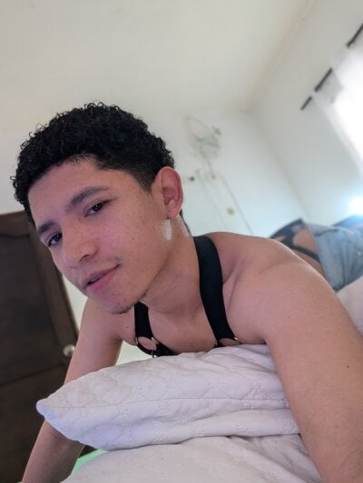 Magno_03 Male Spanishspeaking Live Cam Naked