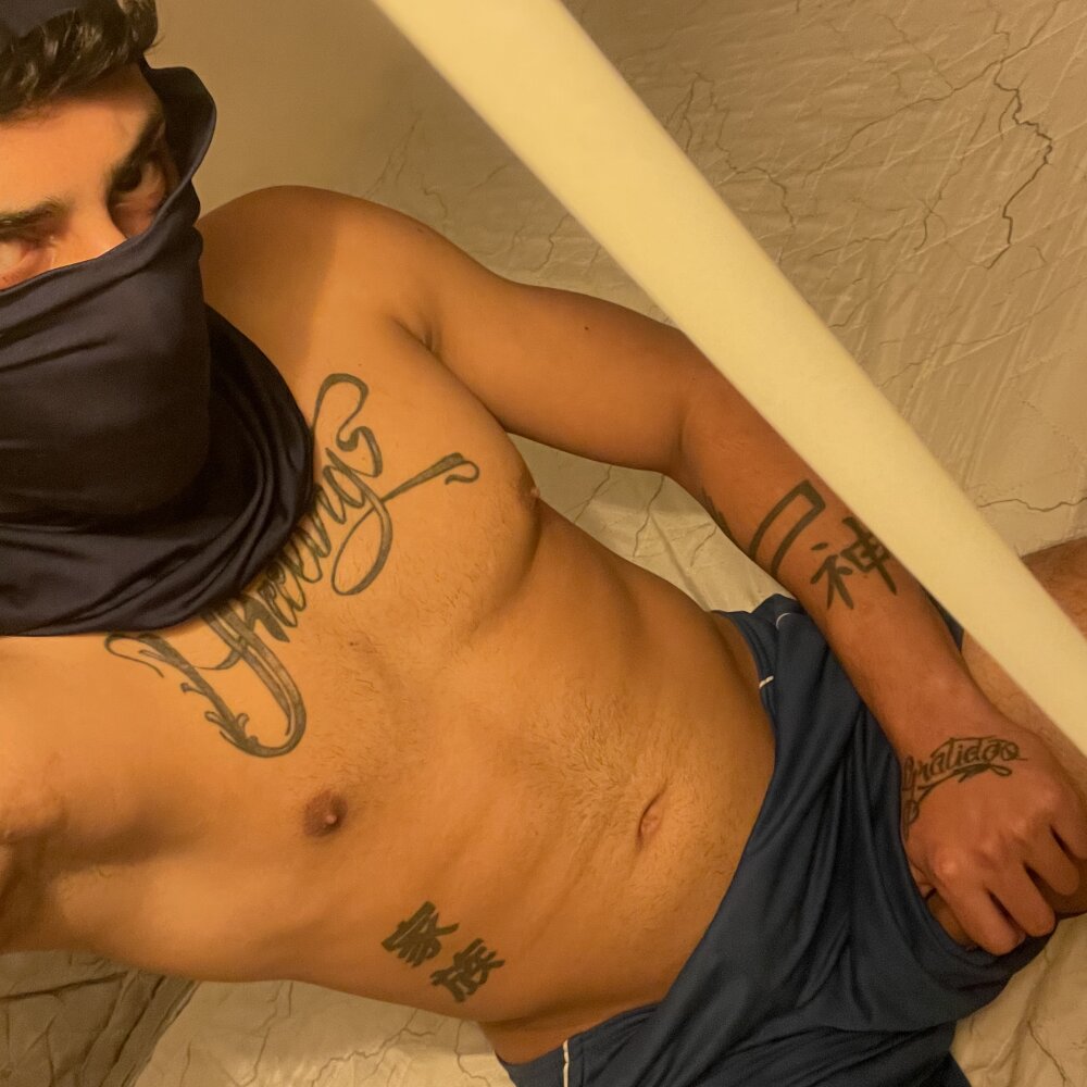 ninjasilent_ from stripchat