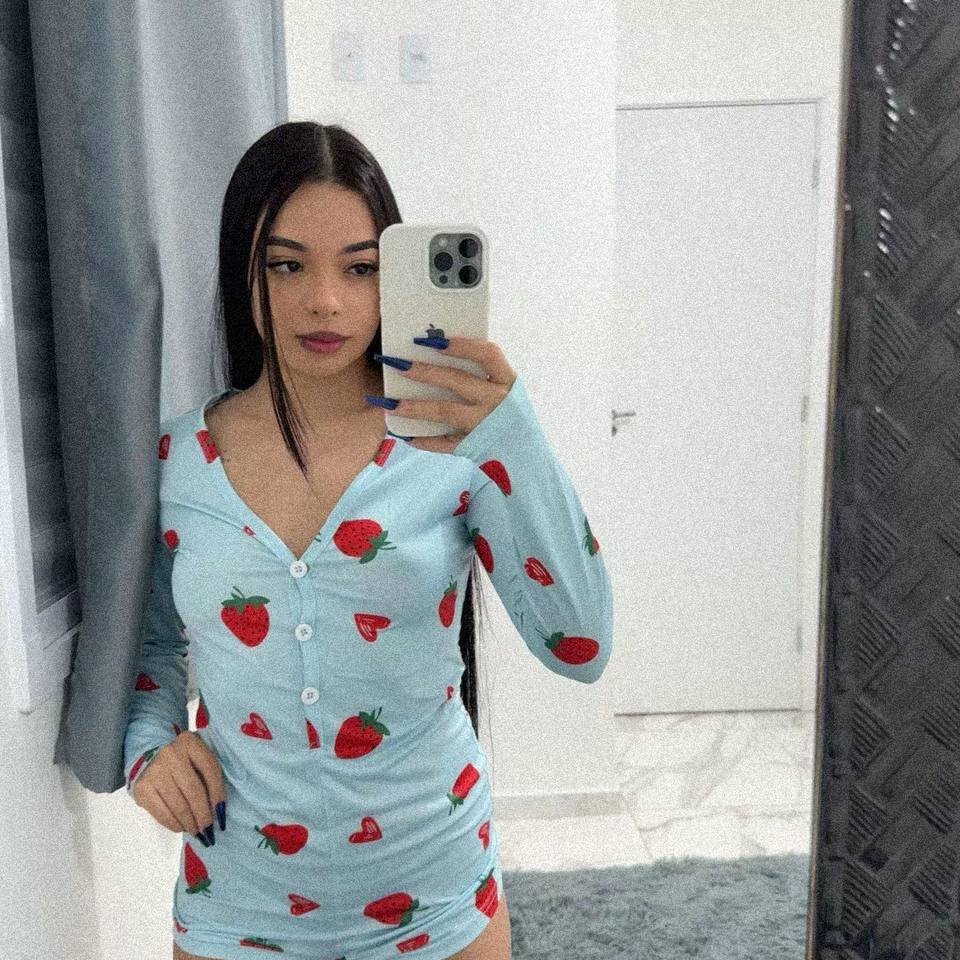 SophiaMelissa's Offline XXX Chat