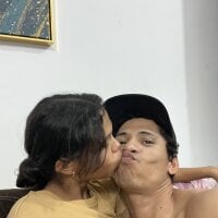 Tati_and_cris18's Live Sex Cam Show