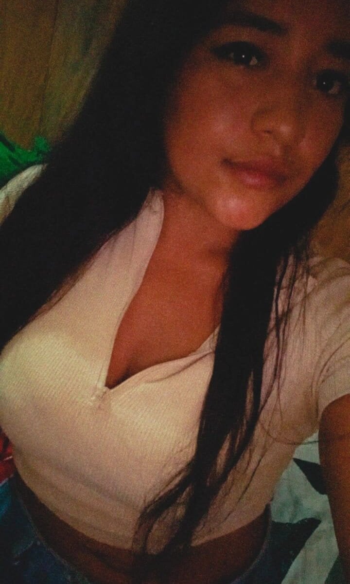 pamela-brunette04 profile