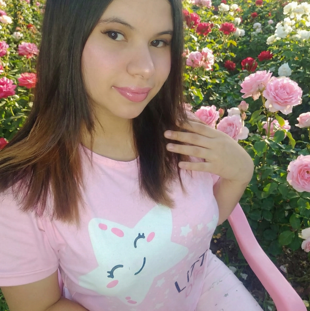 sexcityguide.com naomi-blaze livesex profile in party-in-the-usa cams