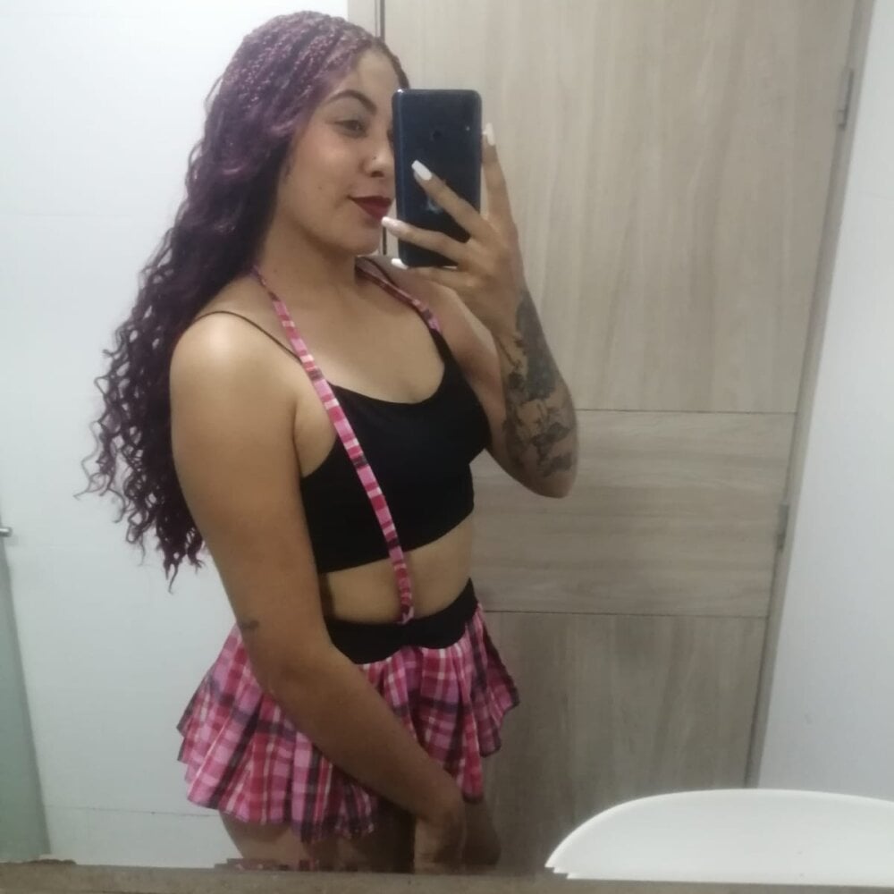 Sembang XXX Luar Talian Orgasm_room600