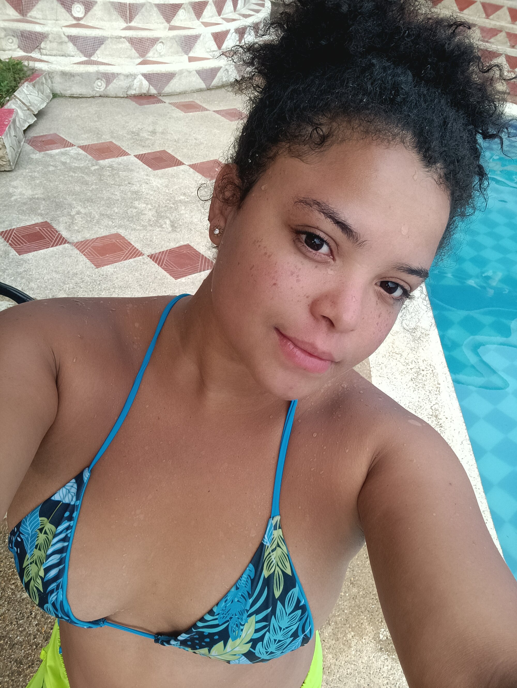 lara_meoow