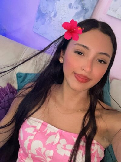 Lasira_Thill - hairy