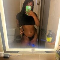 Model zoeethompson_cm