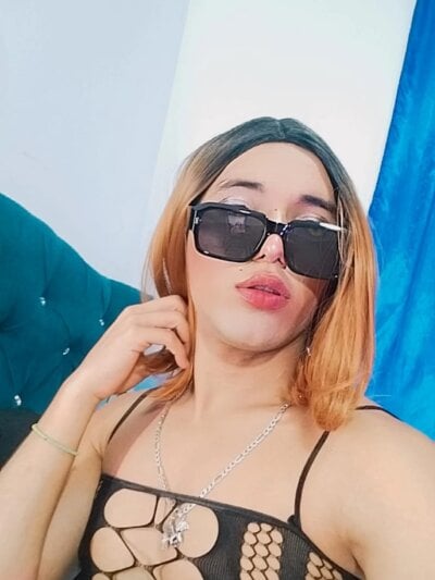 Monikkaspear - Stripchat Trans 