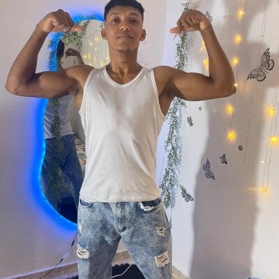 Black_fitness2 - Stripchat Boy 