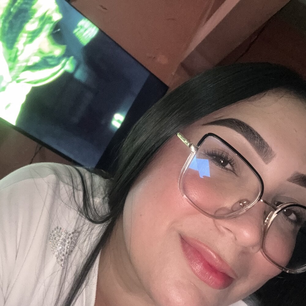 yosmerly01 Chat XXX offline