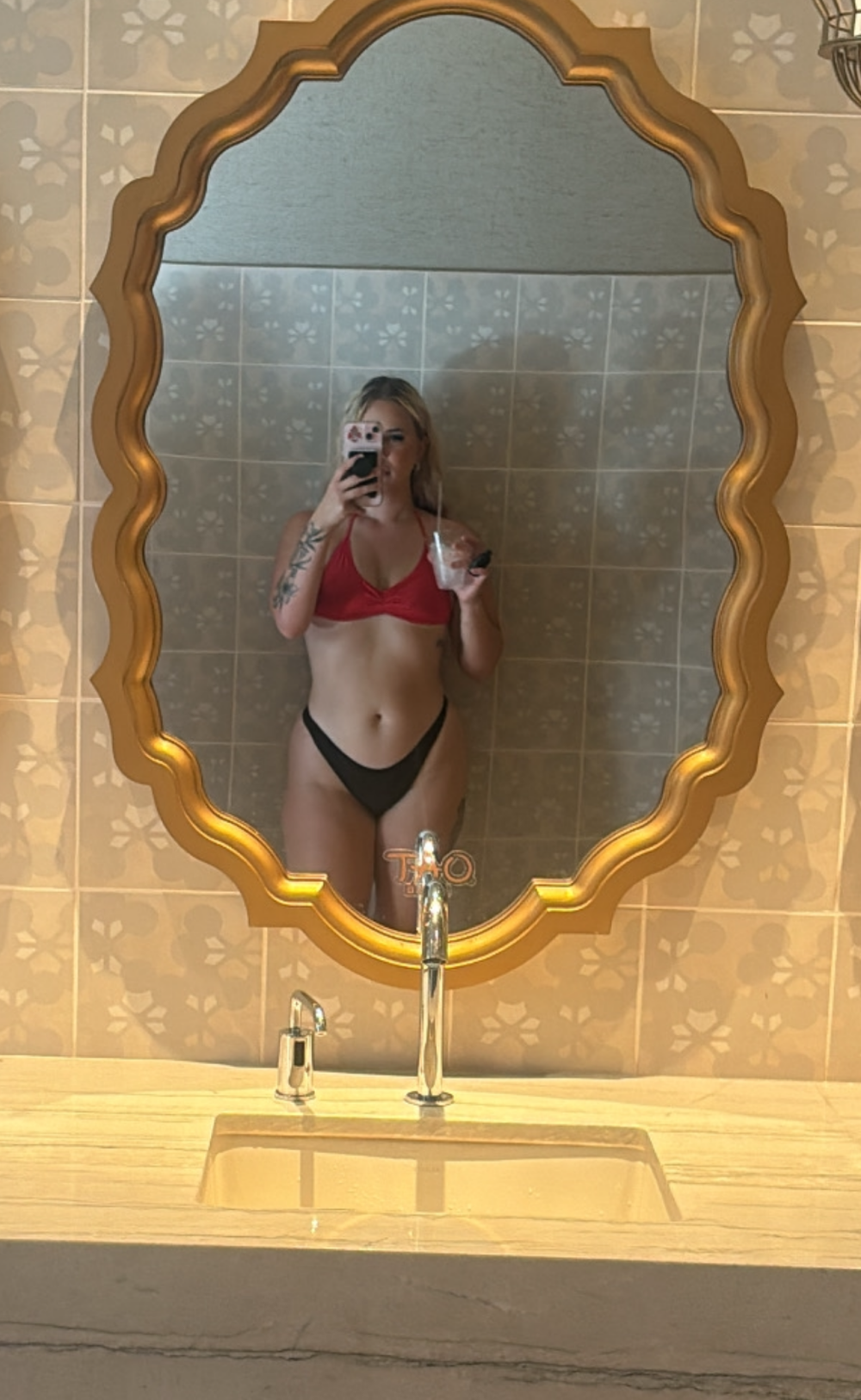 kiravoltage webcam livesex profile on livesex.fan