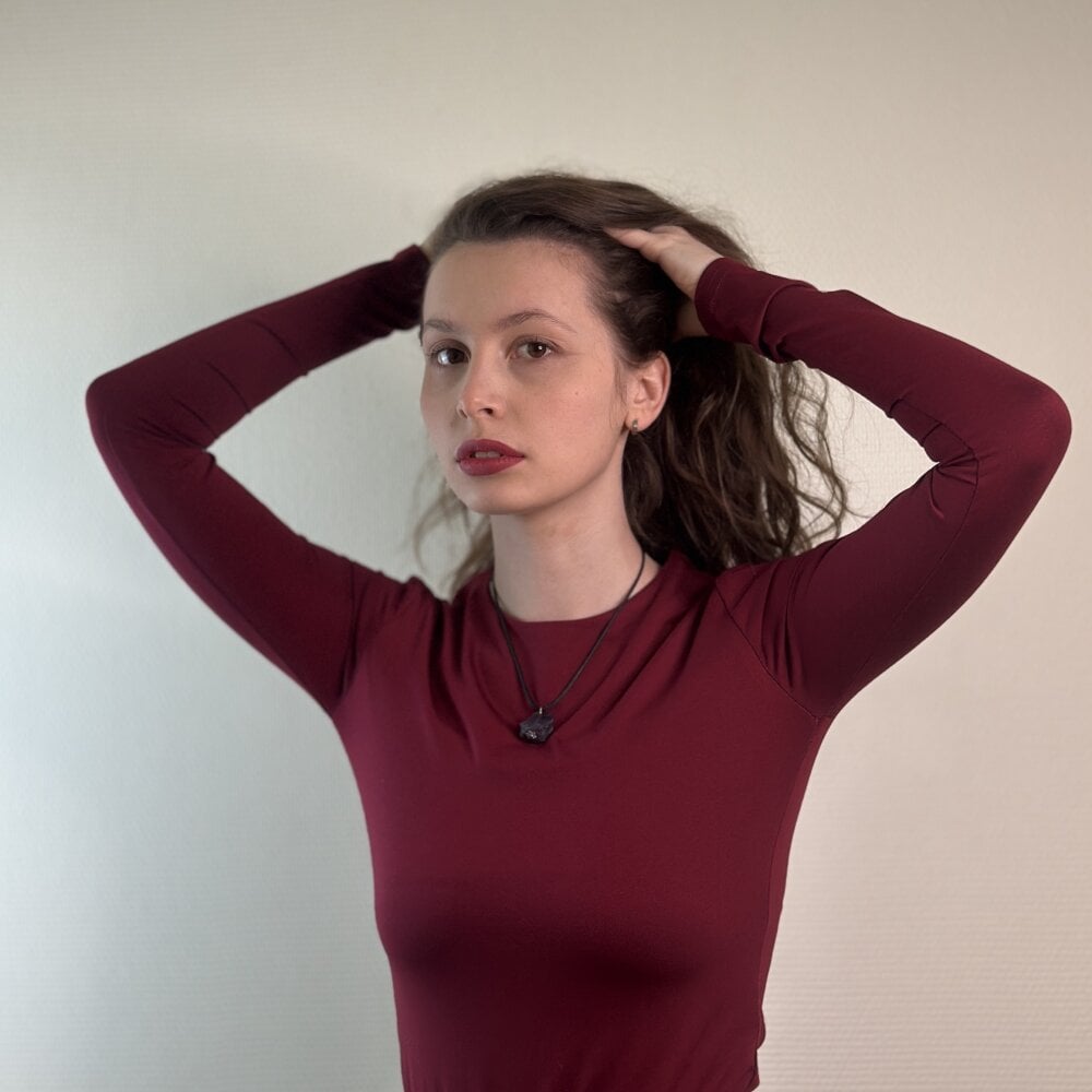 carlotaallemand webcam profile - Romanian