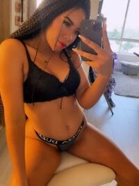 Kristal_Reds's webcam live show