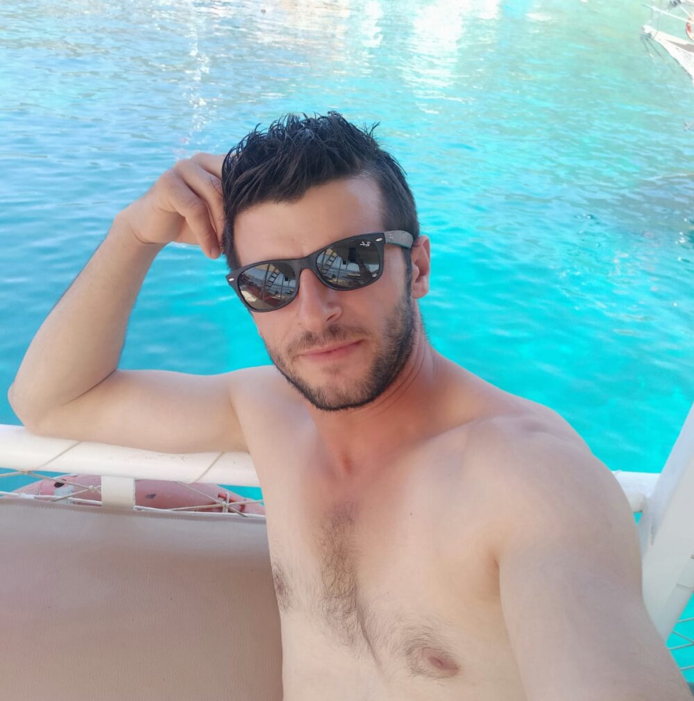 pumpman21 Adlı Modelin Çevrimdışı XXX Sohbeti