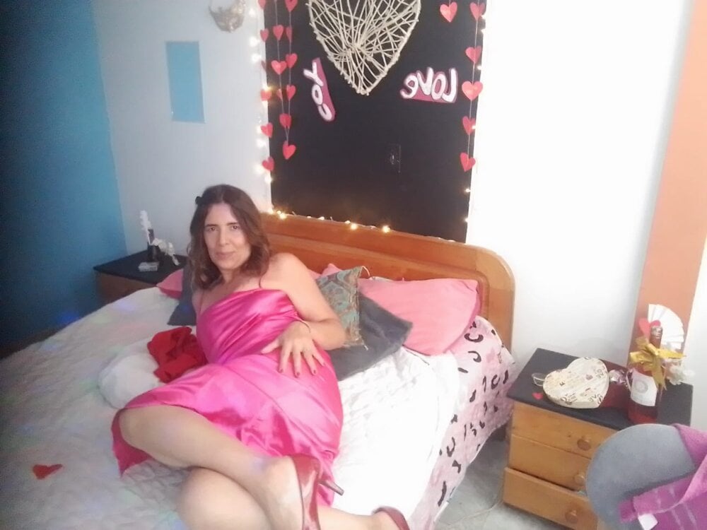 Victoria_meester's Offline XXX Chat