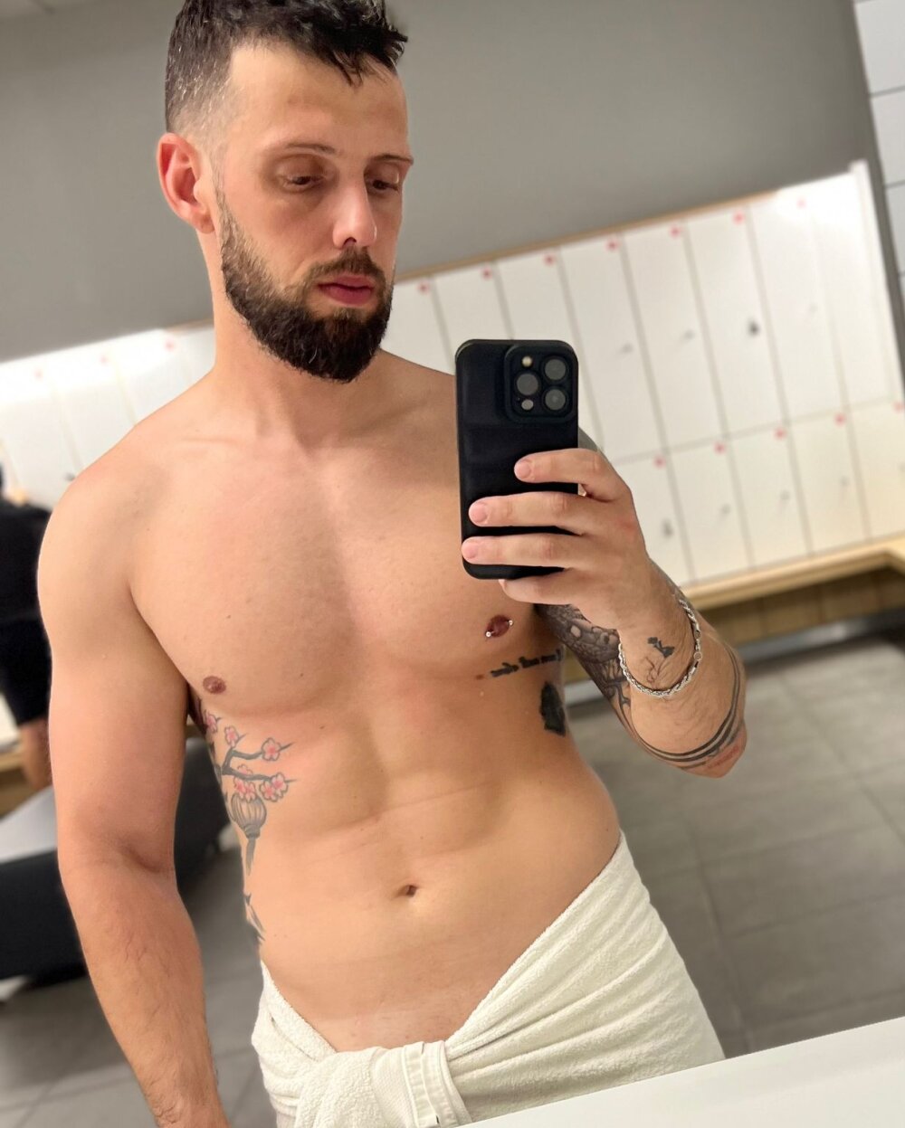 yourfantasy777 from stripchat