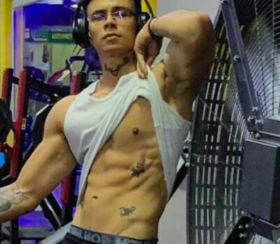 NoahhBrown - Stripchat Lovense Best Blowjob Boy 