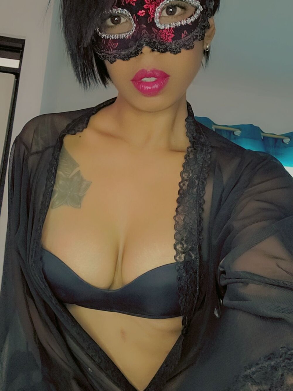 Live sex webcam photo for Sweetbaby90 #289833814