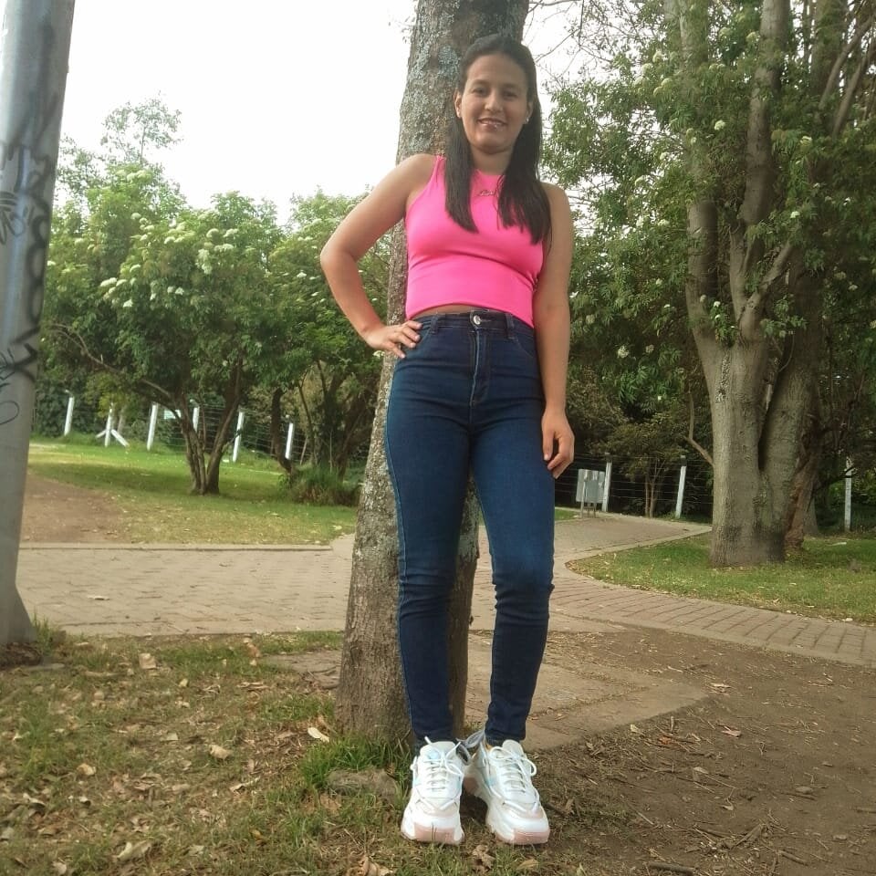 Linda_28 profile