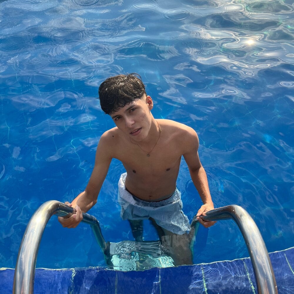 luccas_ferreira from stripchat