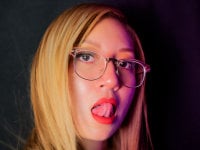 CandyFerrer69 offline chatrum