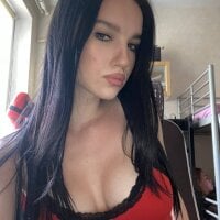 _badbitch19_'s Offline Chat Room