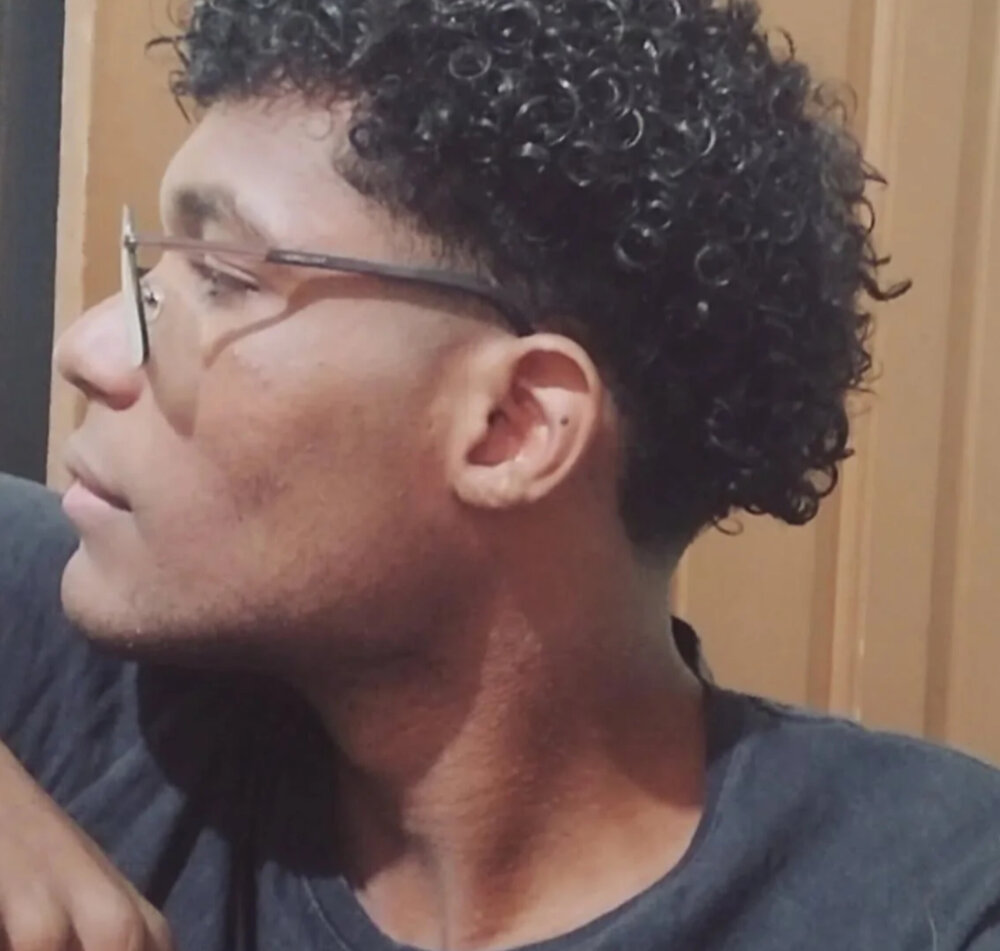 oliveira2344 from stripchat
