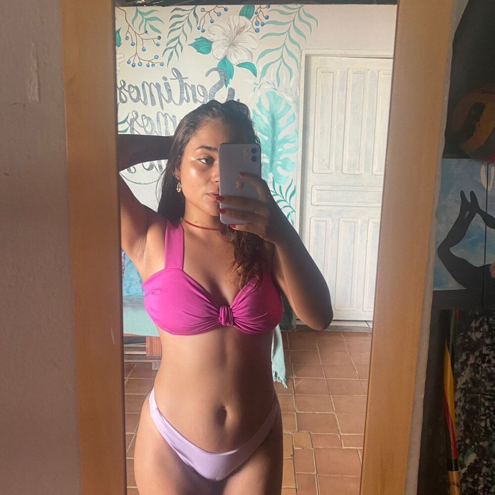 mayaluzhot_ profile
