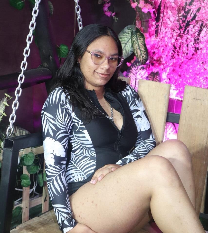 elivecams.com dakini_moon livesex profile in in-neighboring-room cams