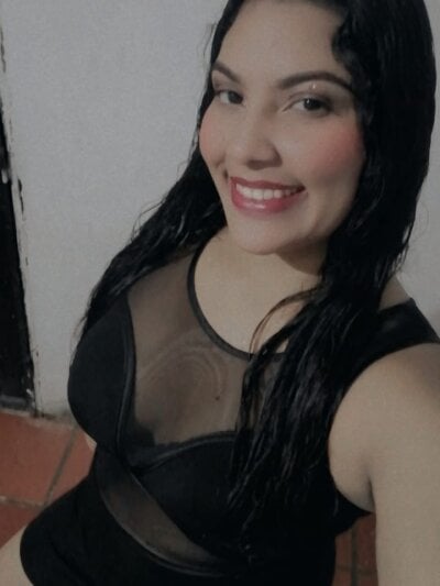 Parejalatin_1 Couple Spanking Online Webcam Chat