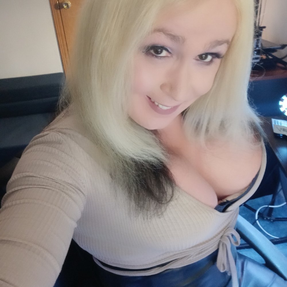 Autumn_the_Milf's most recent online preview