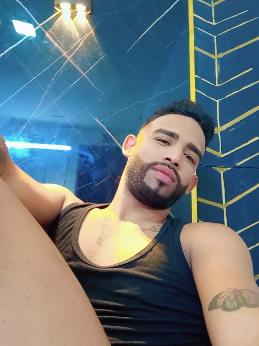 Dominic_Onasis profile