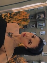 KristinaMoonX's Offline Chat Room