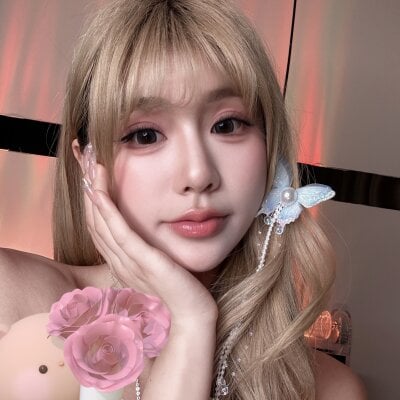 Kiki--2025 on StripChat