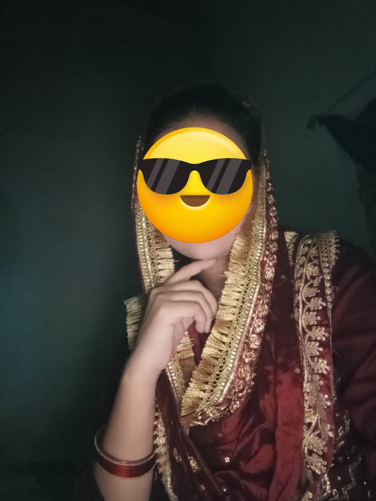 Pari_School_girl