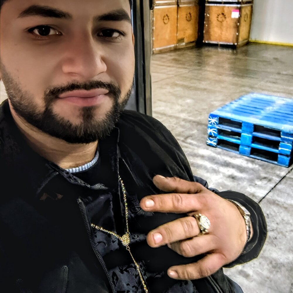 دردشة Julians26ne الجنسية دون اتصال