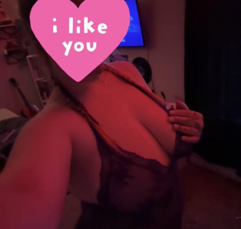 myliveeroticcams.com paige-124 livesex profile in col cams