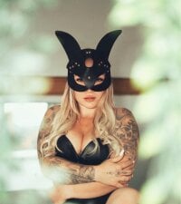 Модель JuicyLou_