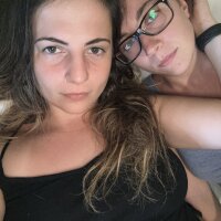 Freakygirls3's Offline Chat Room